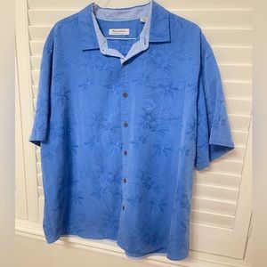 Blue shirt with wooden buttons